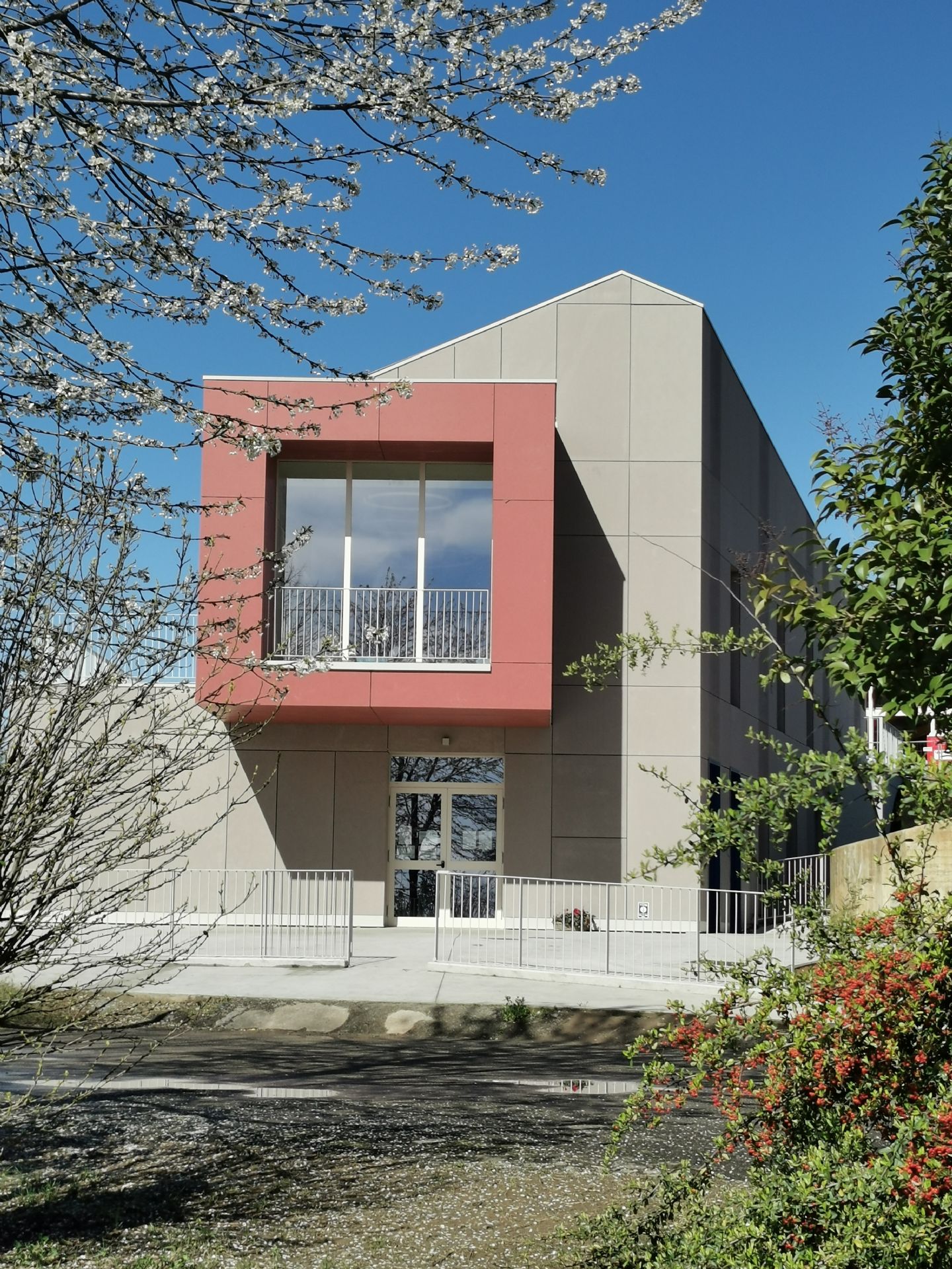 Ingresso polo della salute